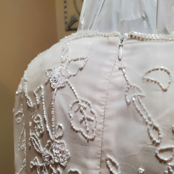 Woman's blouse - Picture 8 of 16